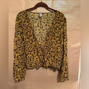 A NEW DAY~ BLOUSE~ GOLD/BLACK~SM-MED